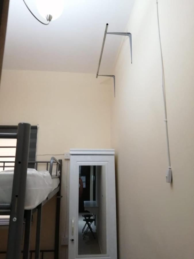 401 R-1 Close Partition Room With Bunkbed 