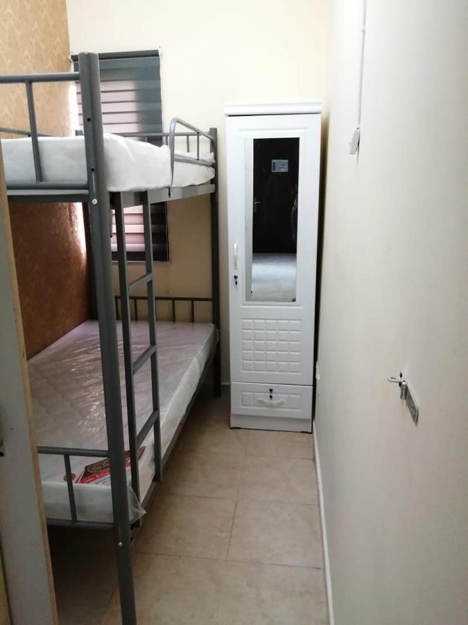 401 R-1 Close Partition Room With Bunkbed 